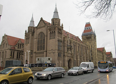 Фото  2. Главное здание Университета Манчестера