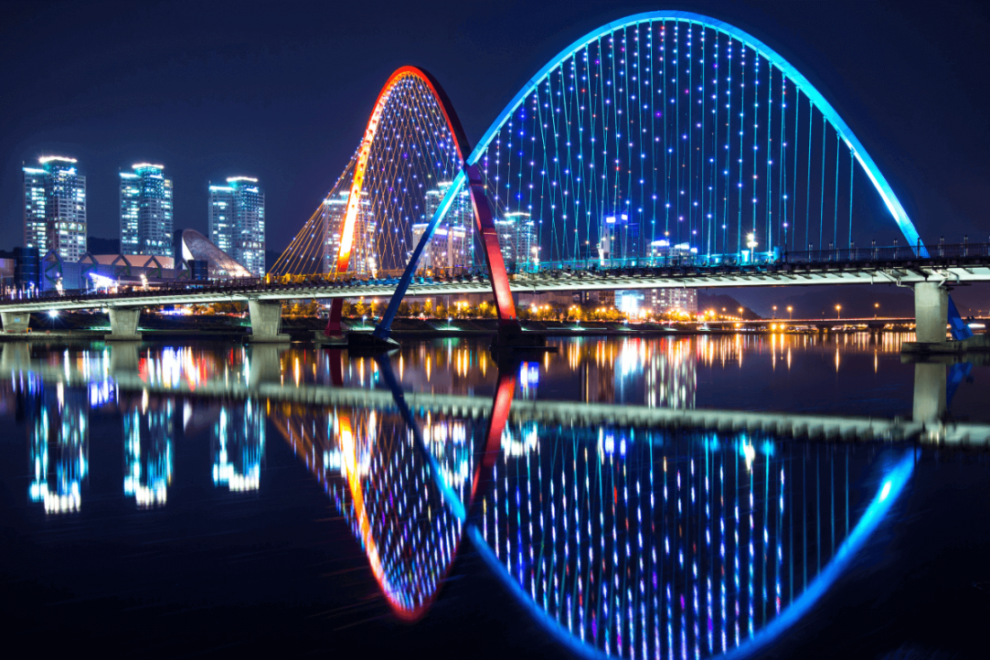 Мост EXPO в городе Тэджон, который считается научно-технической столицей Южной Кореи